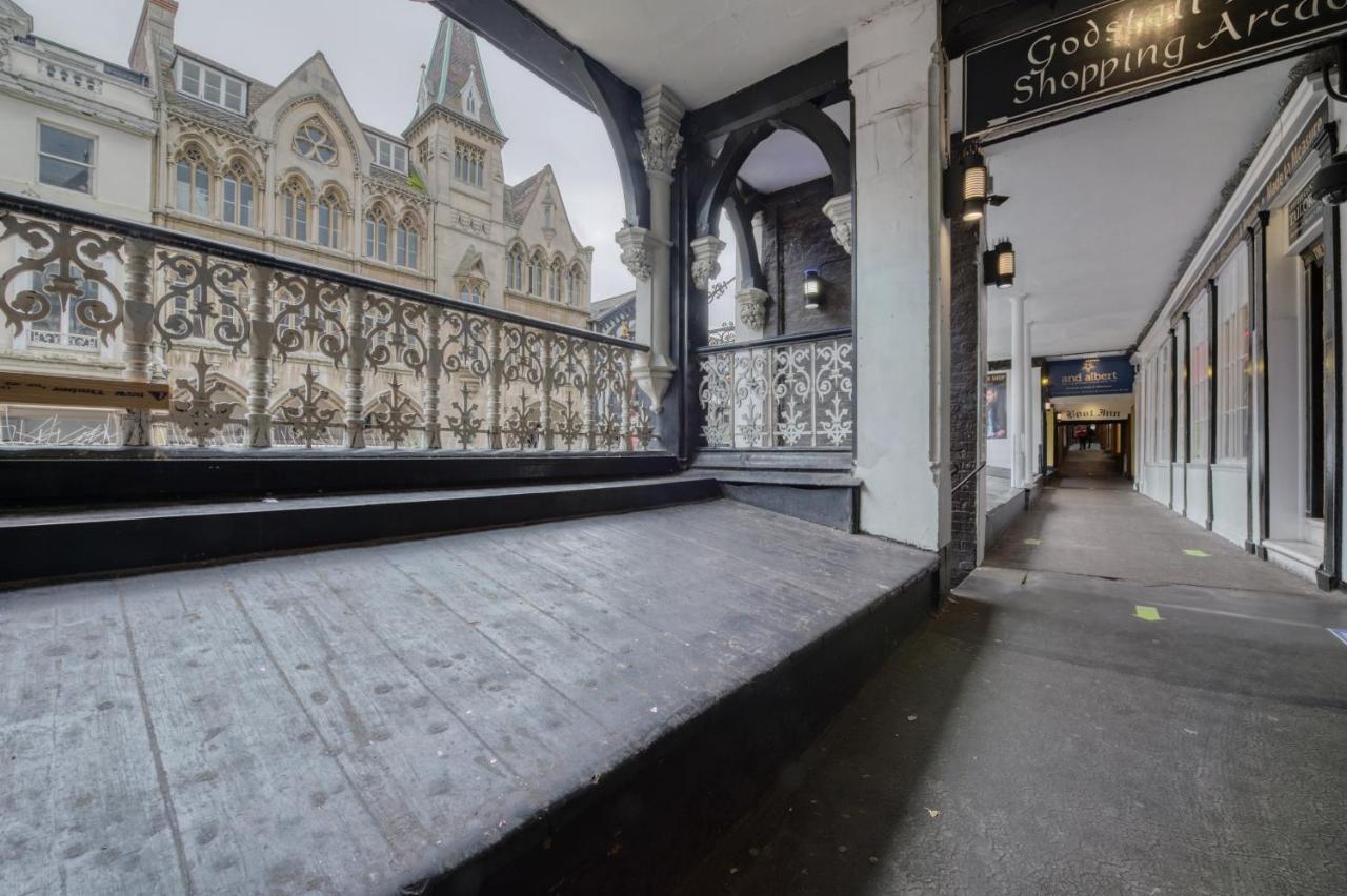 Beautiful Apartment On The Historic Rows Chester Eksteriør bilde